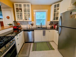 14 Highland Ave in Hull, MA - Building Photo - Building Photo