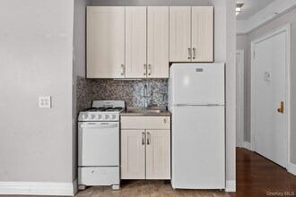 779 Riverside Dr in New York, NY - Building Photo - Building Photo