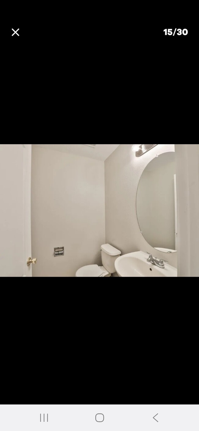 property at 6932 Hawthorne Trace Ln