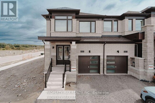 property at 635 Pollock Grv