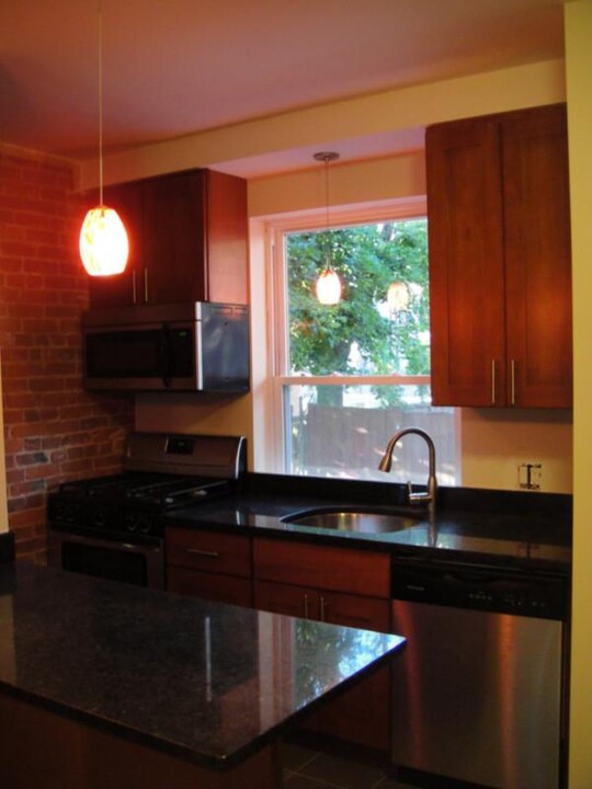 34 Sussex St, Unit 34 in Boston, MA - Building Photo