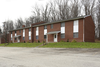 Ridge View Estates in Ashtabula, OH - Foto de edificio - Building Photo