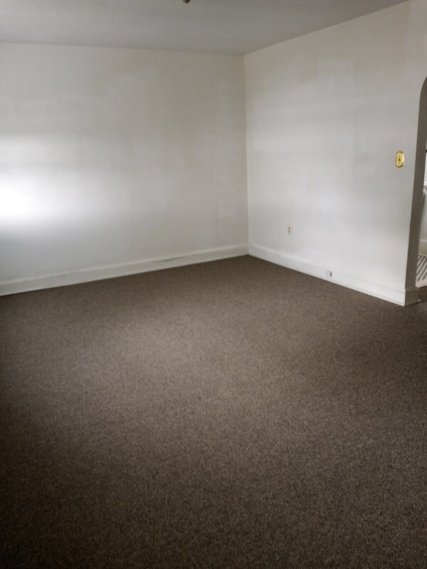 1027 Desoto Rd in Baltimore, MD - Building Photo - Building Photo
