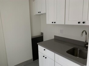 39-23 57th St, Unit A3 in Queens, NY - Building Photo - Building Photo