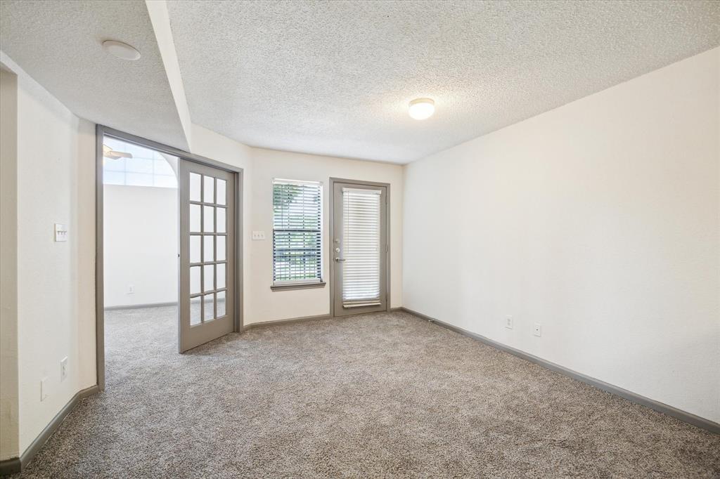 1710 W T C Jester Blvd in Houston, TX - Building Photo