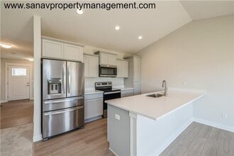 2017 Waller Ave in Norwalk, IA - Building Photo - Building Photo