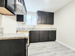 321 E 103rd St in Los Angeles, CA - Building Photo - Building Photo