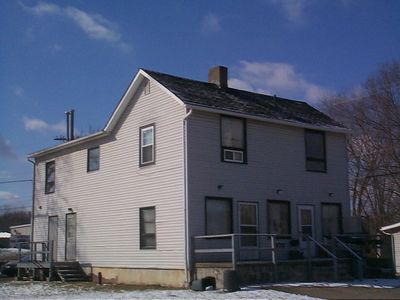 335 W State St in Athens, OH - Building Photo