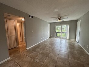 7002 S Kissimmee St in Tampa, FL - Building Photo - Building Photo