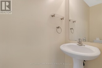 7-47 Sirente Dr in Hamilton, ON - Building Photo - Building Photo