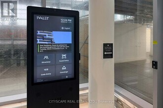 448 Burnhamthorpe Rd W in Mississauga, ON - Building Photo - Building Photo