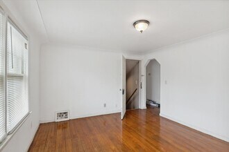 22107 15 Mile Rd in Clinton Township, MI - Building Photo - Building Photo