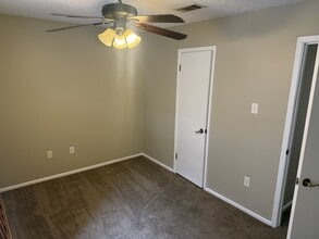 820 Meadow Glen Ave in Zachary, LA - Building Photo - Building Photo