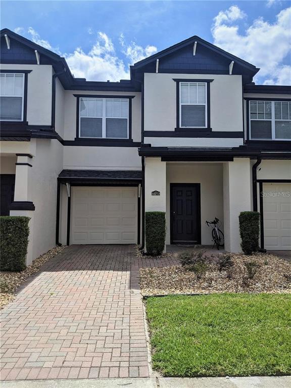 property at 10272 Park Commons Dr