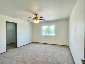 12229 N Mayfair Rd in Spokane, WA - Foto de edificio - Building Photo