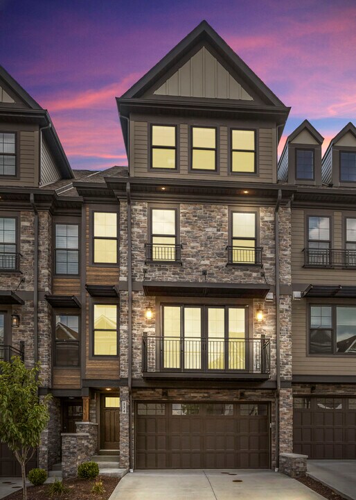 134 Enclave Dr in Seven Fields, PA - Foto de edificio