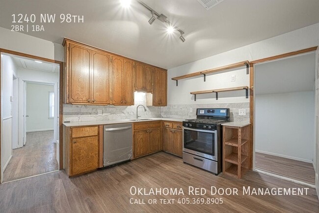 1240 NW 98th St in Oklahoma City, OK - Building Photo - Building Photo