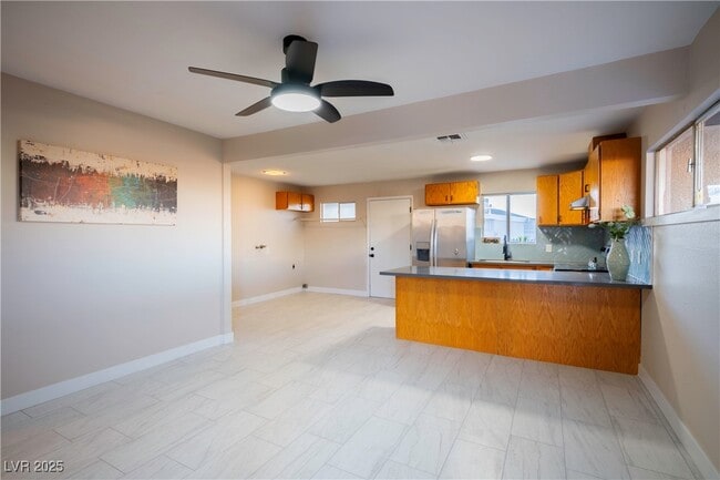 51 Oklahoma Dr in Henderson, NV - Building Photo - Building Photo