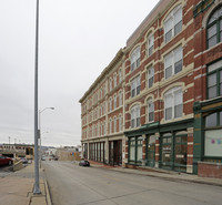 Lofts at Landmark in St. Joseph, MO - Foto de edificio - Building Photo