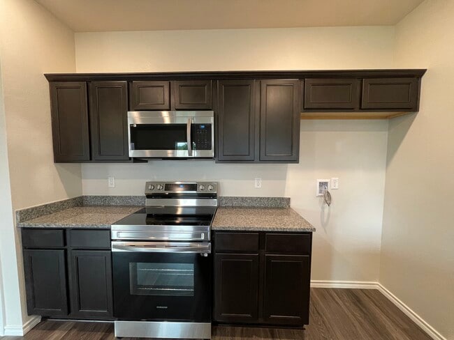 114 S Rainbow Dr in Whitehouse, TX - Building Photo - Building Photo