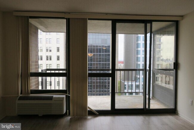 233 S 6th St in Philadelphia, PA - Building Photo - Building Photo