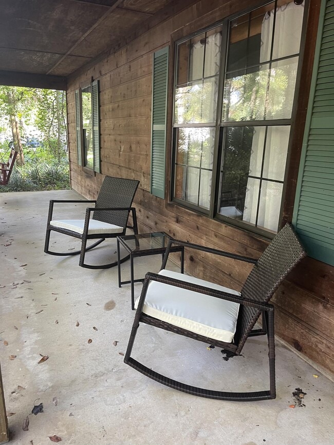 1784 Folkstone Rd in Tallahassee, FL - Building Photo - Building Photo