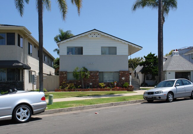 1050 Isabella Ave in Coronado, CA - Building Photo - Building Photo