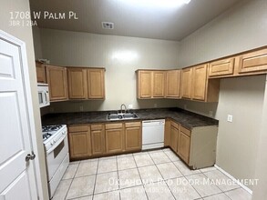 1708 W Palm Pl, Unit 107 in Oklahoma City, OK - Building Photo - Building Photo