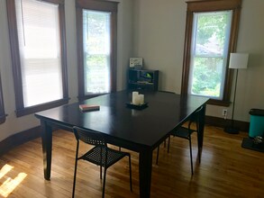 1087 15th Ave SE in Minneapolis, MN - Building Photo - Building Photo