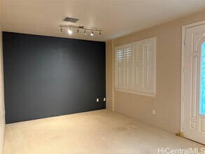 409 Kuupau St in Kapolei, HI - Building Photo - Building Photo
