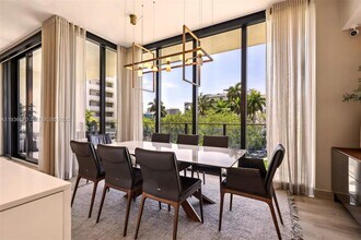 3581 E Glencoe St in Miami, FL - Building Photo - Building Photo