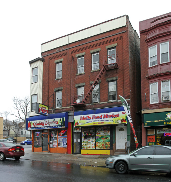 265-267 South Orange Ave in Newark, NJ - Foto de edificio - Building Photo