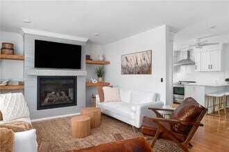 72 Eastnor Rd-Unit -1 in Newport, RI - Building Photo - Building Photo