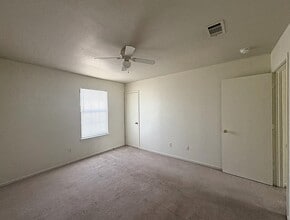 2102 Tahoe Ct, Unit D in Killeen, TX - Building Photo - Building Photo