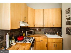 947 N 5th St, Unit Apt 2f in Philadelphia, PA - Building Photo - Building Photo