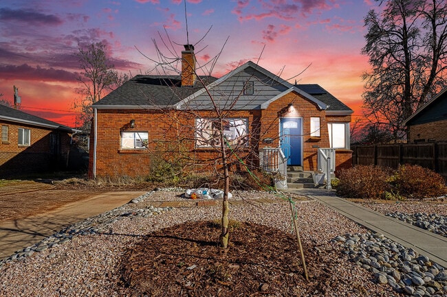 property at 3030 Monroe St