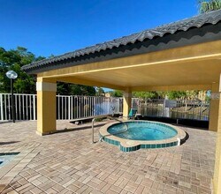 4504 Commander Dr in Orlando, FL - Building Photo - Building Photo
