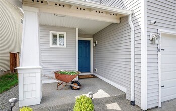 20310 46th Ave Ct E in Spanaway, WA - Building Photo - Building Photo