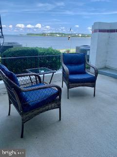 property at 10 Queen Elizabeth Ct