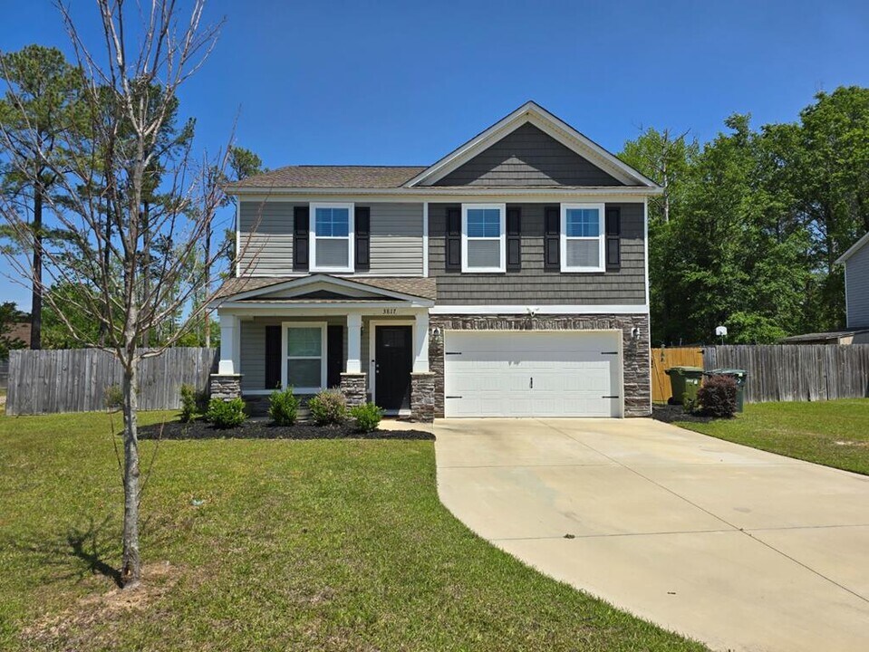 3817 Moseley Dr in Sumter, SC - Building Photo