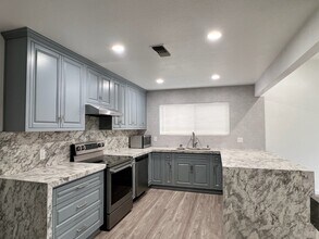 1074 Plumwood Ct in Turlock, CA - Building Photo - Building Photo