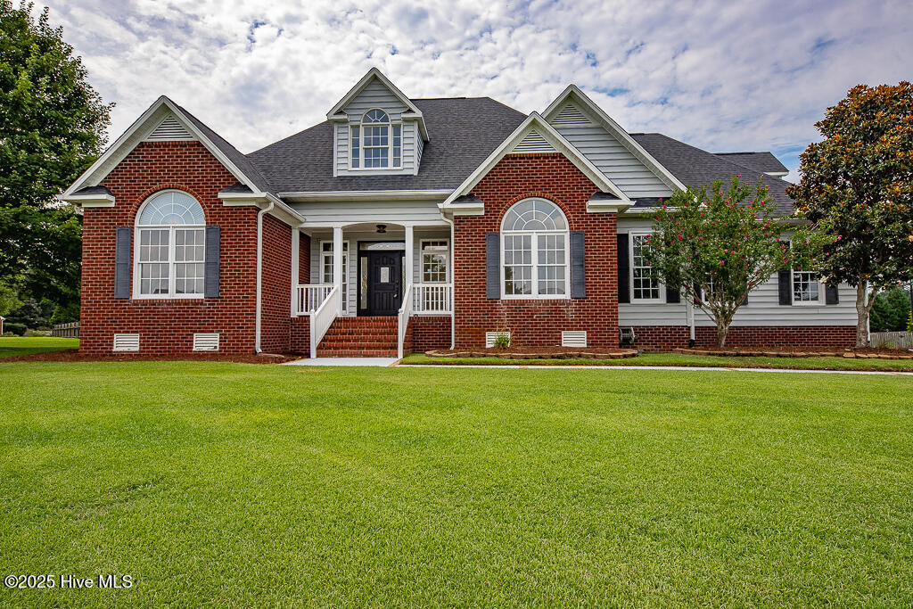 112 Pebblebrook Dr in New Bern, NC - Building Photo