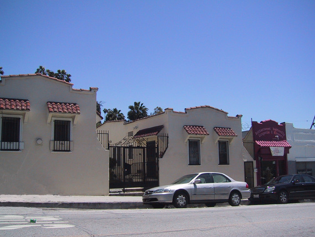 1408-1412 Micheltorena St in Los Angeles, CA - Building Photo - Building Photo