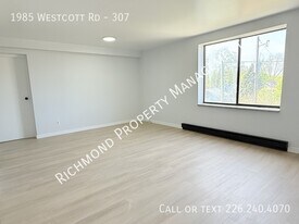 1985 Westcott Rd in Windsor, ON - Building Photo