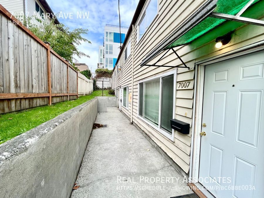 7007 Mary Ave NW in Seattle, WA - Building Photo