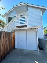 204 Toyon Ln in Winters, CA - Building Photo - Building Photo