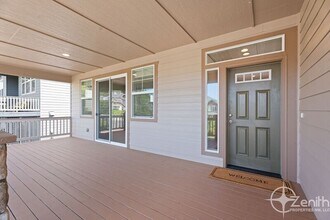 3636 NW 24th Cir in Camas, WA - Foto de edificio - Building Photo