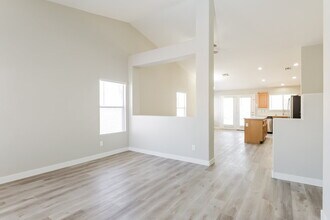 1283 Silver Knoll Ave in Las Vegas, NV - Foto de edificio - Building Photo