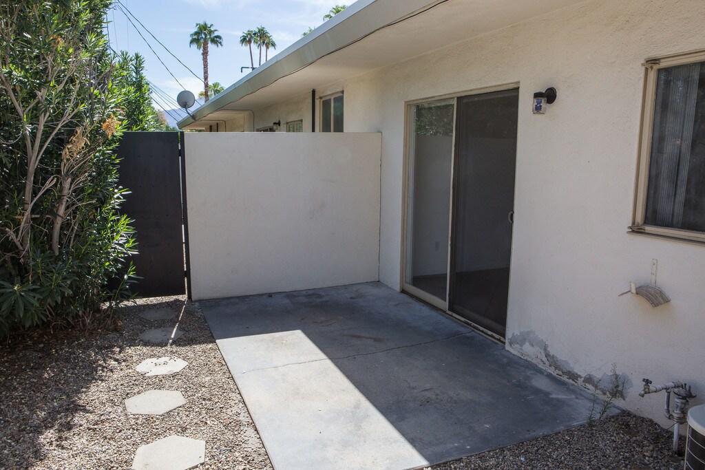 Thornhill Amapola Apartment Homes Palm Springs, CA Apartments For Rent