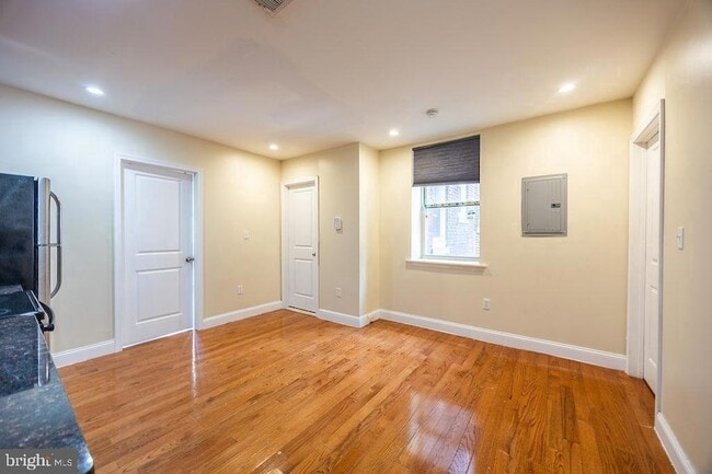 4710 Chestnut St in Philadelphia, PA - Building Photo - Building Photo